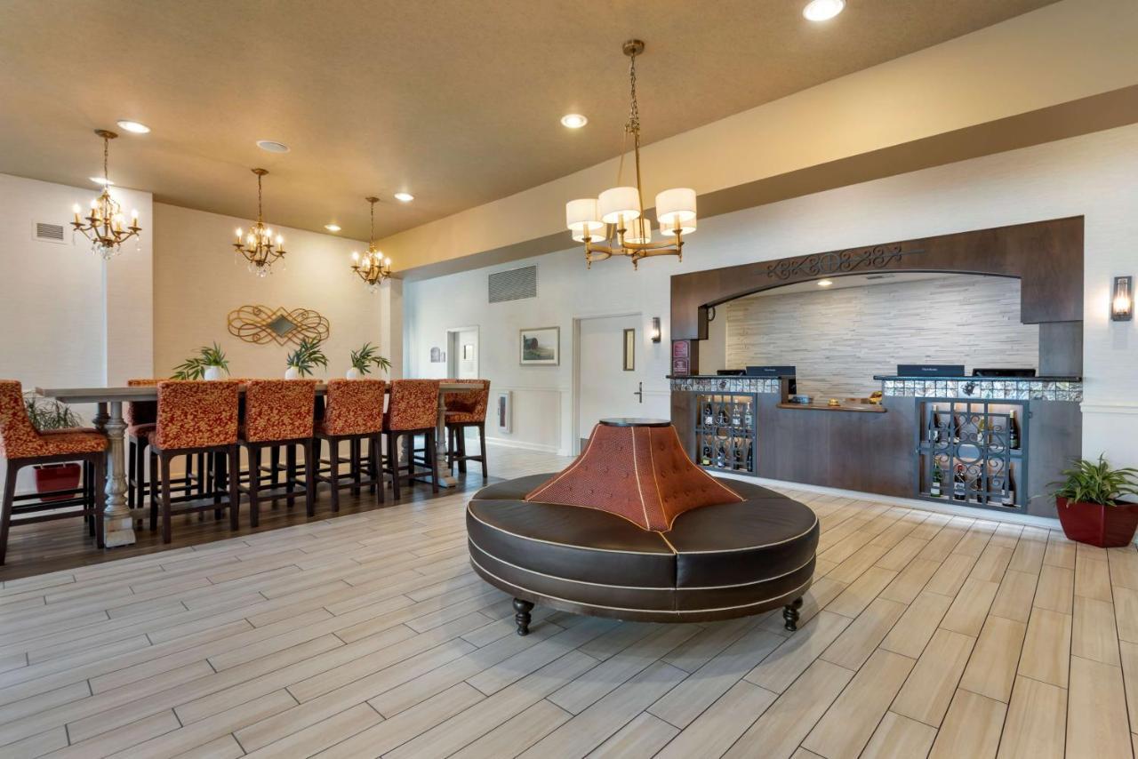 Best Western Plus Vineyard Inn And Suites Пен Ян Екстериор снимка
