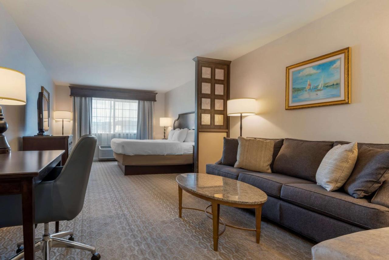 Best Western Plus Vineyard Inn And Suites Пен Ян Екстериор снимка